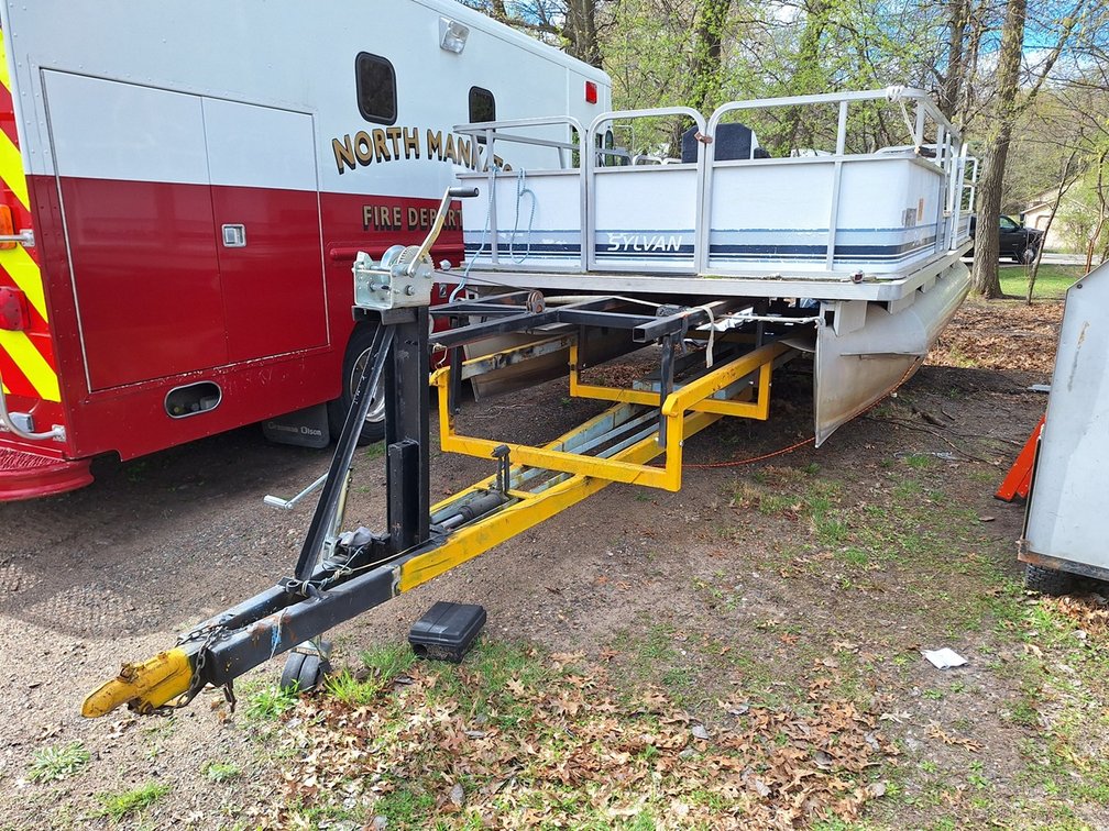 1989 Sylvan 20' Pontoon with 35HP Mercury Outboard, Custom Single Axle Tilt Trailer