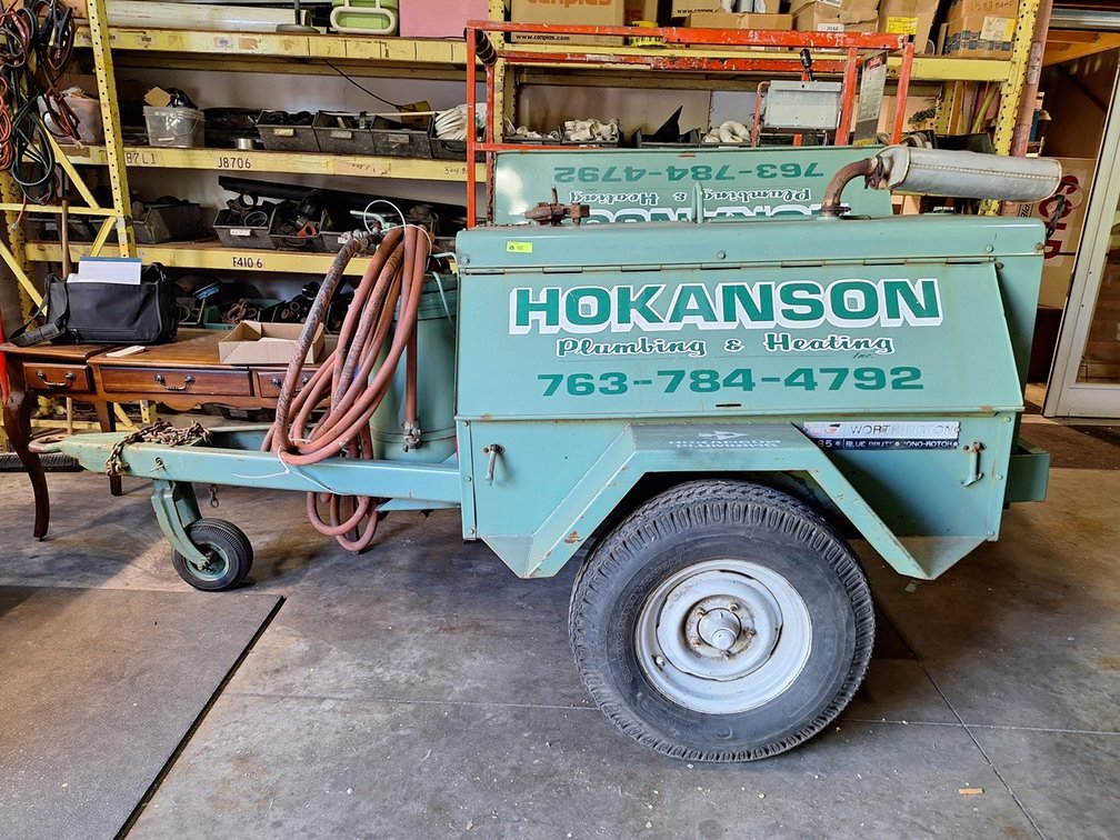 Worthington Gas Powered Jobsite Air Compressor Trailer, Model: 1942, Hours Read: 1,622