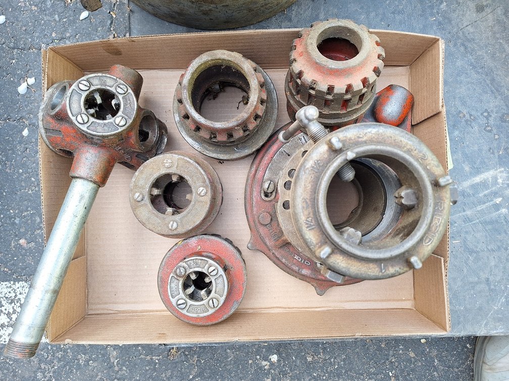Assorted Pipe Threader Die Heads