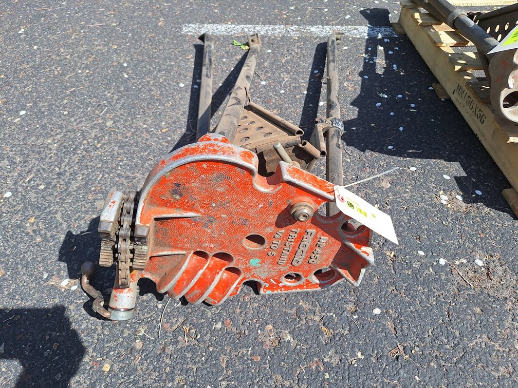 Ridgid 450 Portable TriStand