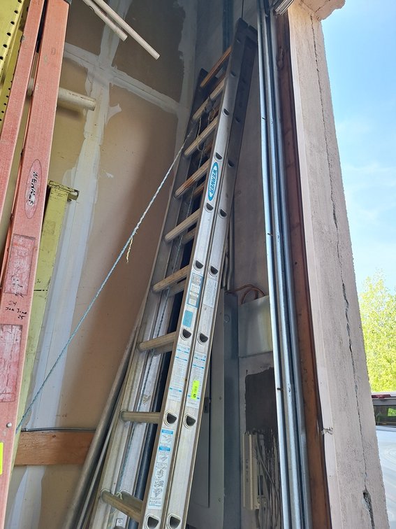 Werner 16- Aluminum Extension Ladder, Model: 01524-2