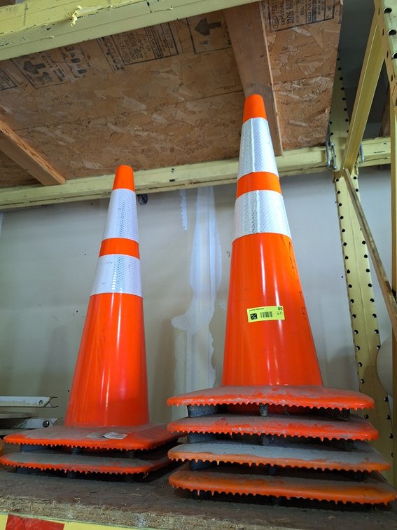 5 Traffic Cones