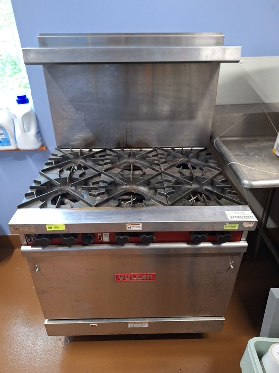 Vulcan 36" 6-Burner/Oven with Overshelf, Nat. Gas