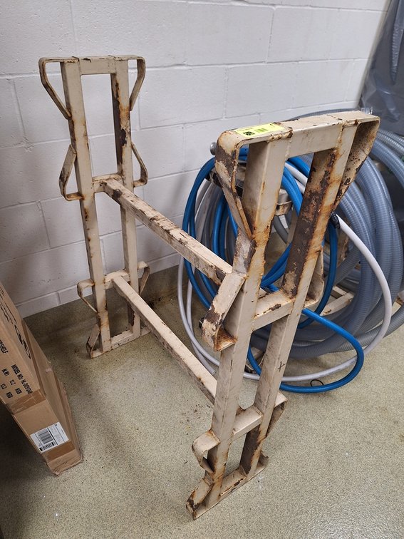 5 Metal Oak Barrel Racks