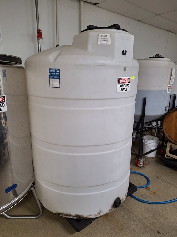 Poly Tank, 500 Gallon