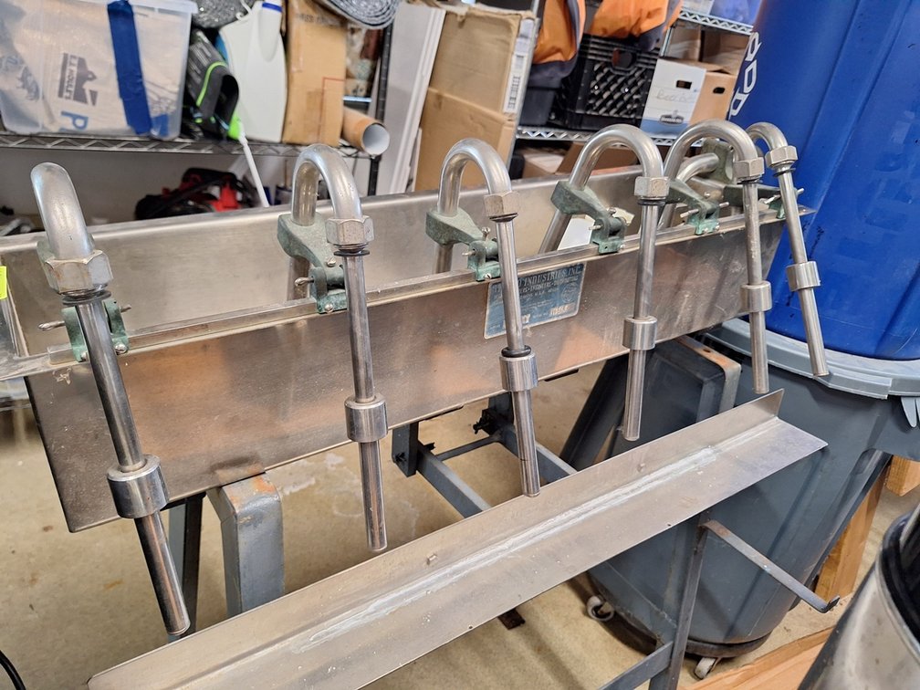 SS Bottle Filling Machine, Gravity Fed, 6 Spouts, 36" Long