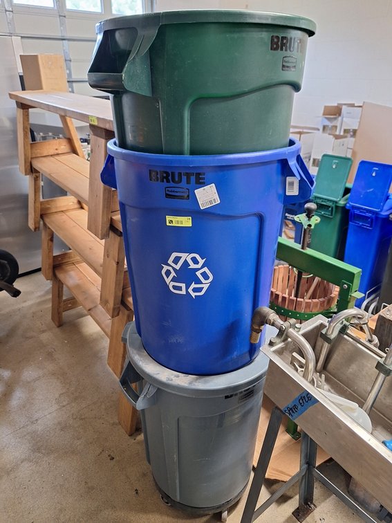 3 Assorted Rubbermaid Brute Trash Cans, 1 Cart