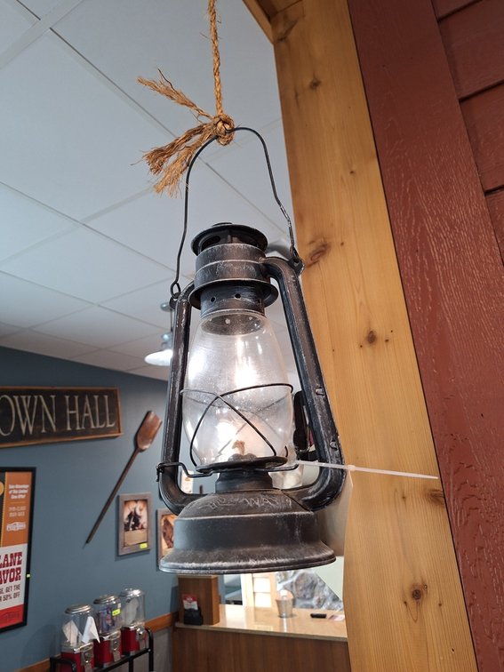 2 Decor Lanterns, Wheels
