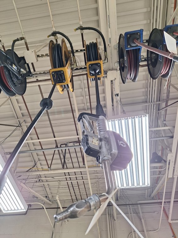 Graco Oil Hose Reel with Hose and Gun