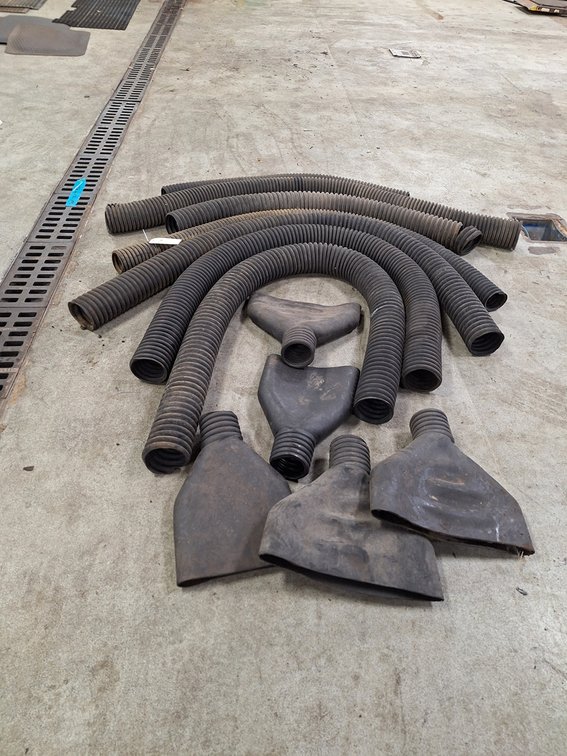 Assorted Exhaust Hoses