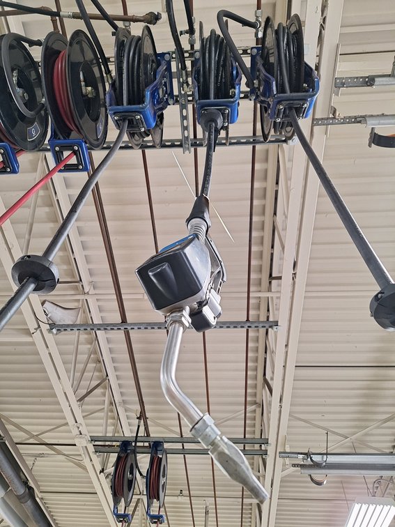 Graco Oil Hose Reel with Hose and Gun