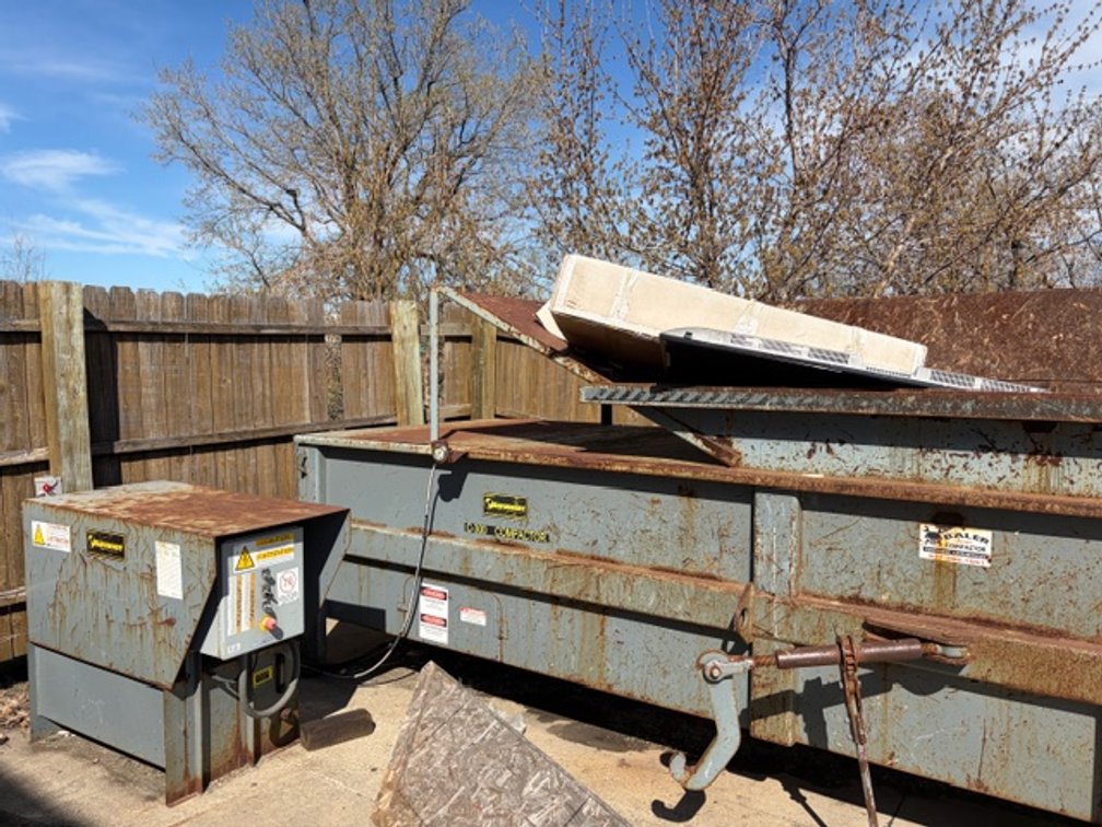 Harmony Enterprise 2 Yard Stationary Compactor, Model C300