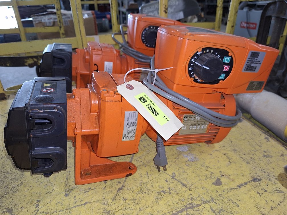 Leroy Somer Varmeca 30, 110V, Model 3lS711T, 19"x8"x10"