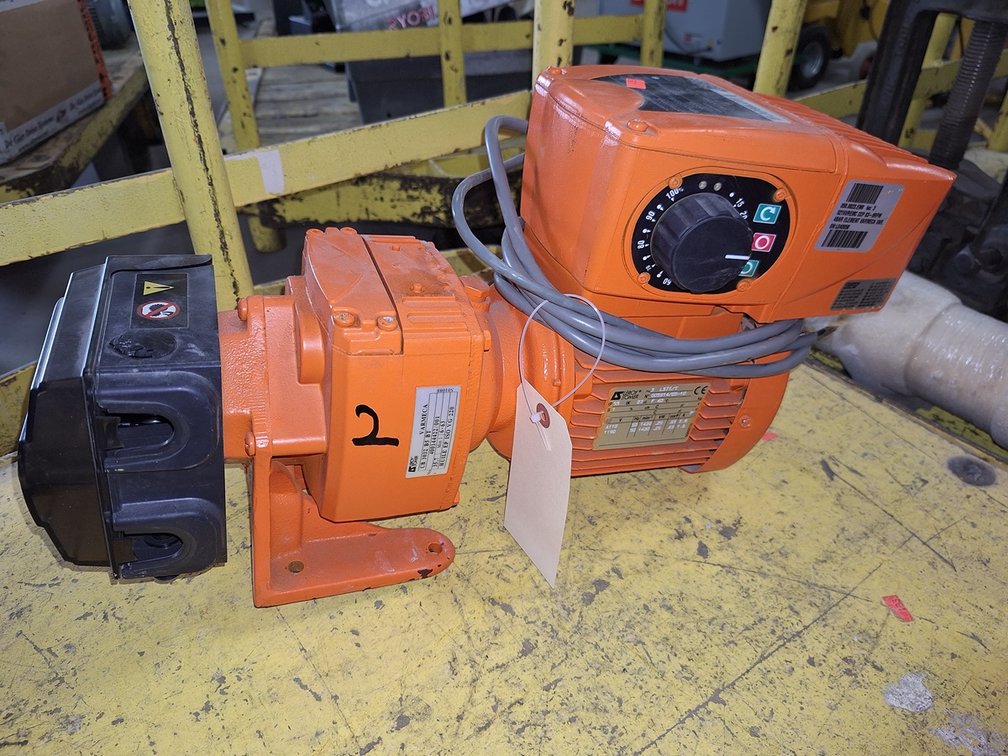 Leroy Somer Varmeca 30, 110V, Model 3lS711T, 19"x8"x10"