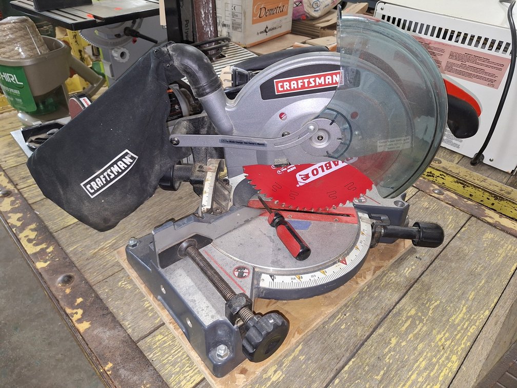 Craftsman Double Insulated Compound Miter Saw, 120V, 18"x11"x15"