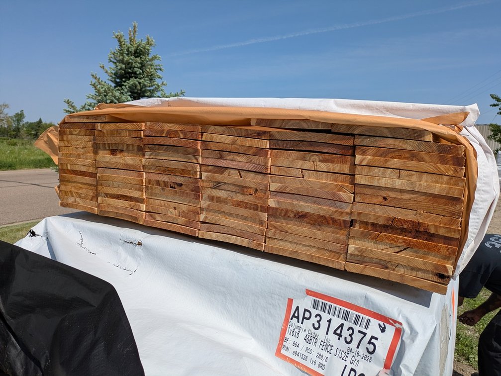 Cedar 1x8, 93 pieces, 6' lengths, 558 linear ft