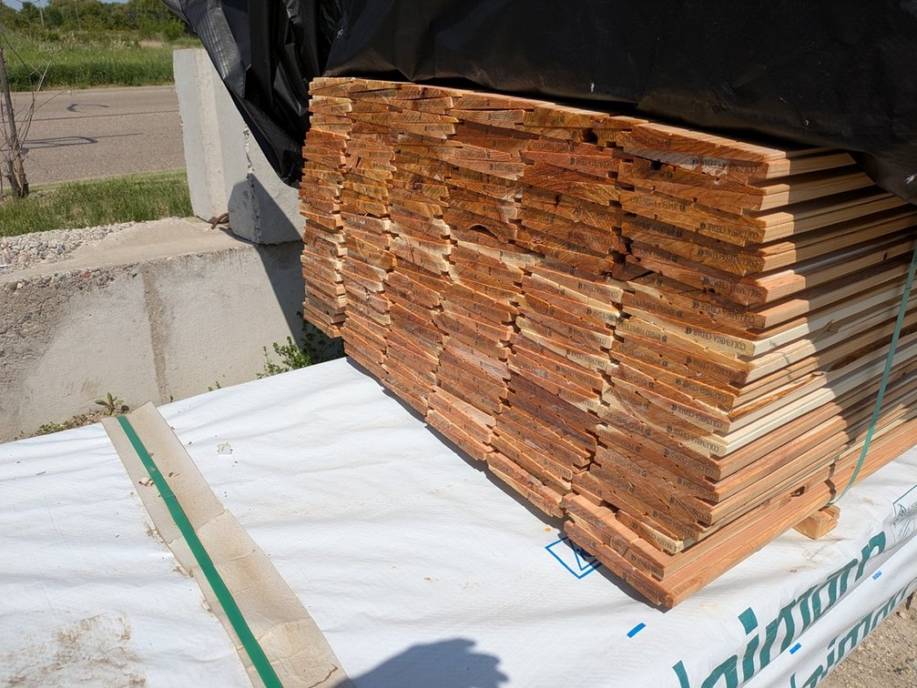 Cedar Utility Bevel Rabbeted Thick Butt Siding, 5/4x8, 216 pieces, 8' lengths, 1728 linear ft, 990 sq ft