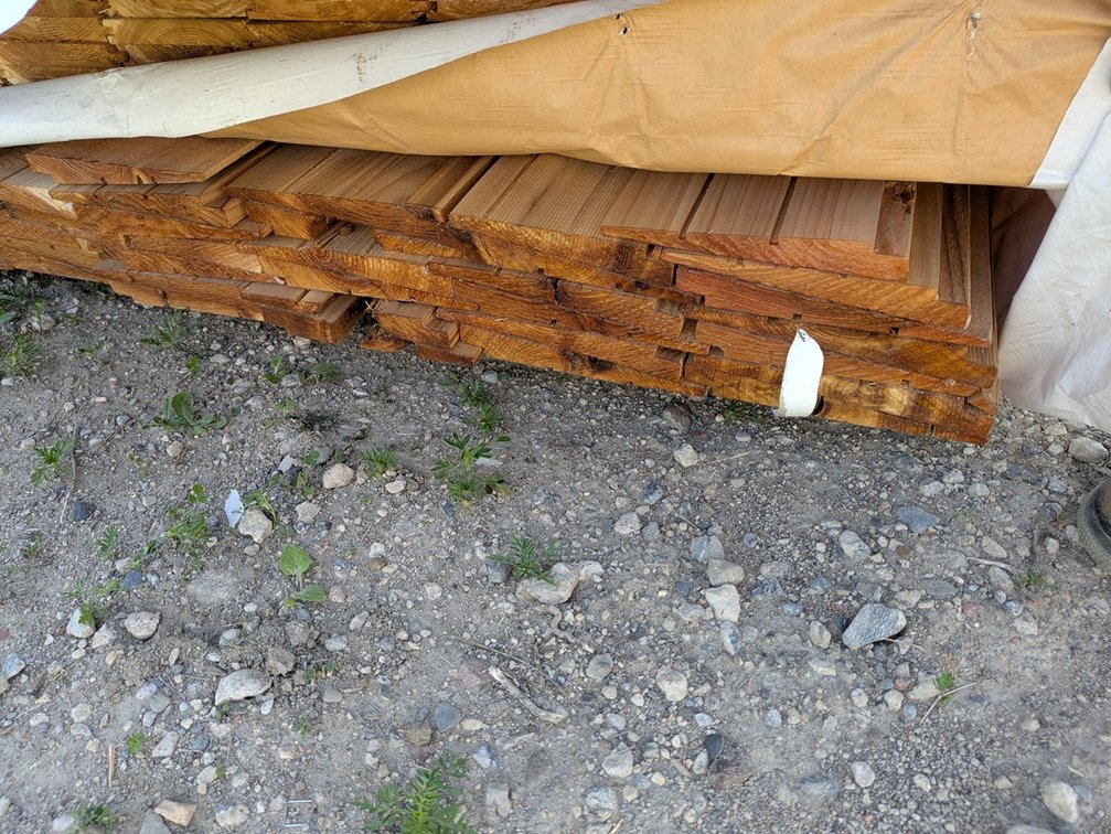 Cedar Bevel Rabbeted Thick Butt Siding, 5/4x8, 39 pieces, 8' lenths, 312 linear ft, 175 sq ft