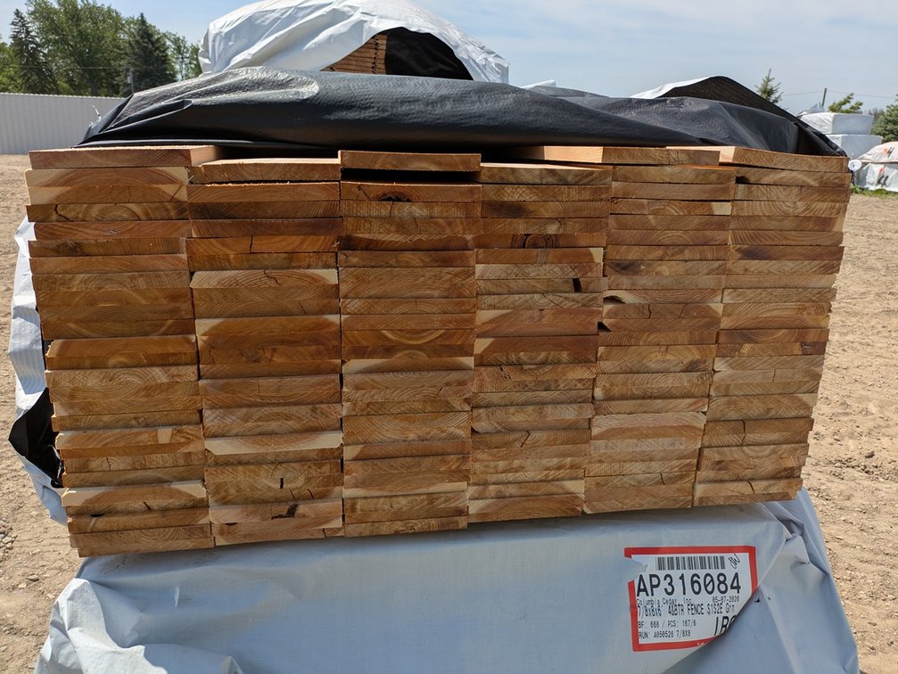 Cedar Fence, 7/8x8, 153 pieces, 6' lengths, 918 linear ft