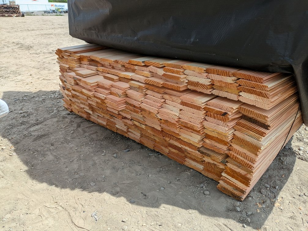 Douglas Fir Kiln Dried Combination VJoint Beaded Ceiling, OUTS Grade, 5/8x4, 52 - 6' lengths, 88 - 8' lengths, 81 - 10' lengths, 109 - 12' lengths, 3134 linear ft, 784 sq ft