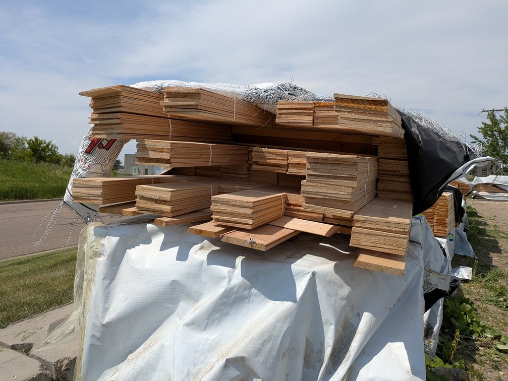 Hemlock RGH Kiln Dried Bevel Siding Tex Face, C/BTR VG Grade, 1x6, 140 - 3' lengths, 100 - 4' lengths, 110 - 5' lengths, 1370 linear ft, 513 sq ft