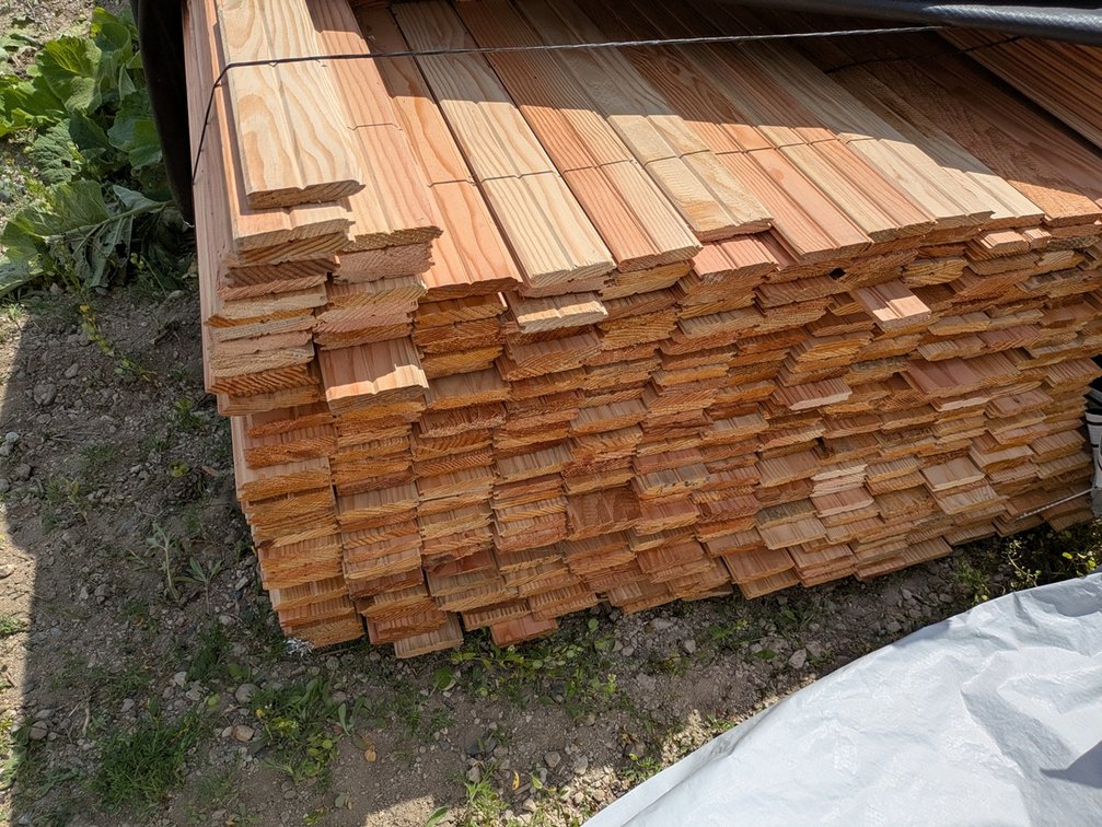Douglas Fir Kiln Dried Combination VJoint Beaded Ceiling, OUTS Grade, 5/8x4, 78 - 6' lengths, 436 - 8' lengths, 3957 linear ft, 990 sq ft