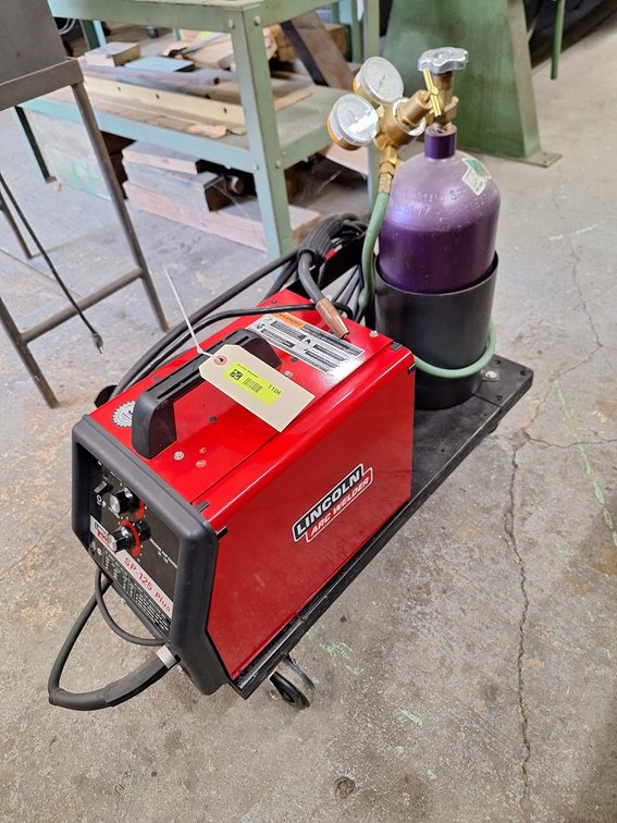 Lincoln Electric SR-125 Plus Arc Welder with Cart, Tank and Accessories