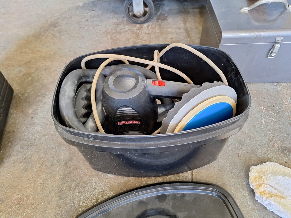 Craftsman 10" Buffer/Polisher with Pads and Case