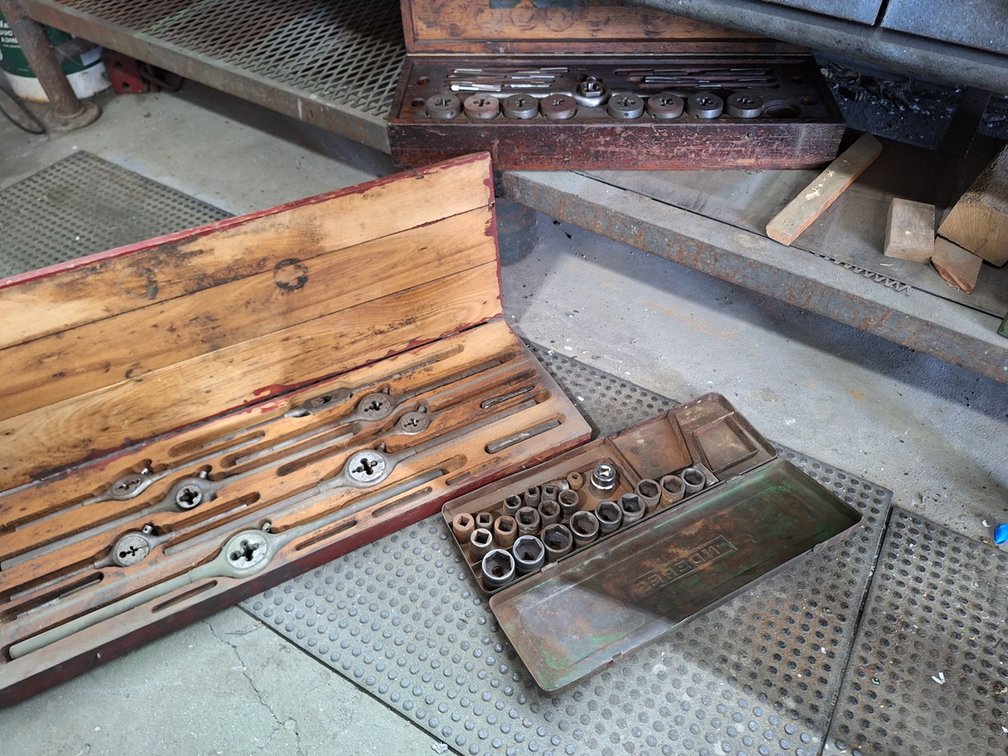 Assorted Vintage Sockets in Metal Case