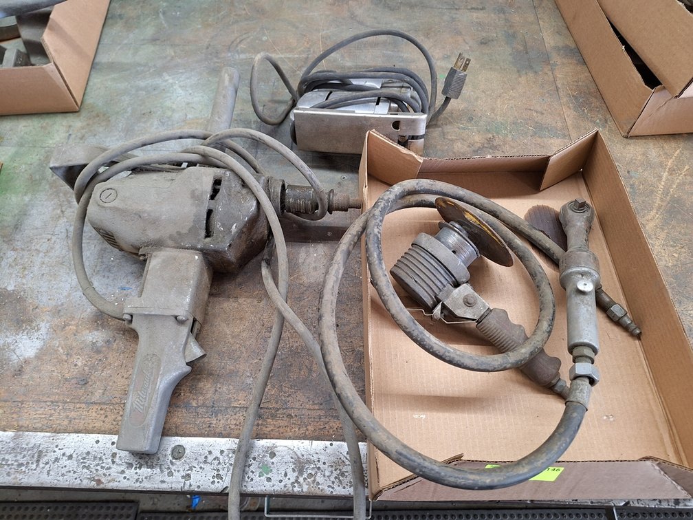 2 Pneumatic Tools