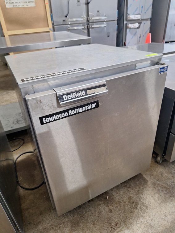 Delfield SS Single Door Undercounter Refrigerator on Wheels, Model 407 CA, 115V, 7A, 28"x27x"33"
