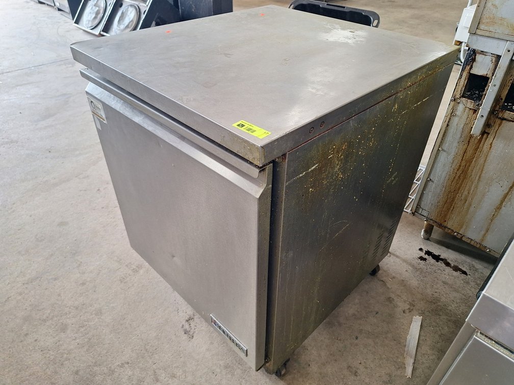 Kintera SS Single Door Undercounter Refrigerator