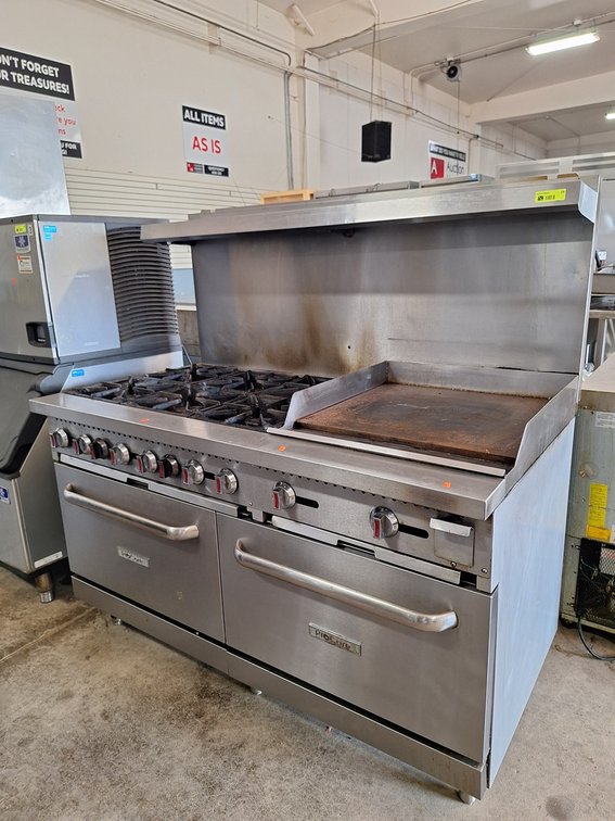 ProCore Commercial Range with Flat-Top Griddle, 60"x33"x60"