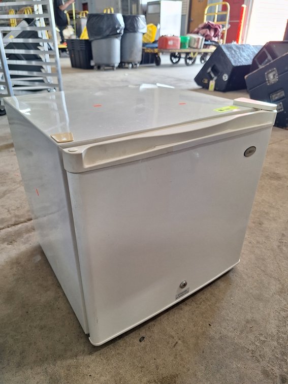 Summit Undercounter Refrigerator, 19"x19"x20"