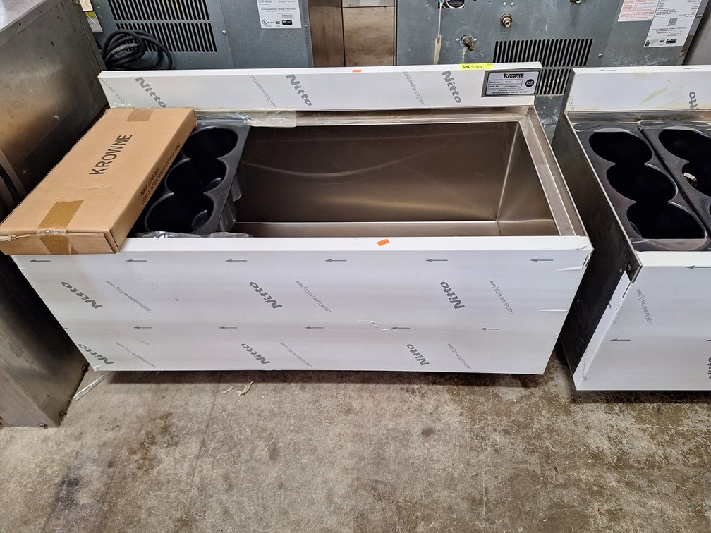 NEW Krowne SS Ice Storage Well, Model 18-36, 24"x18"