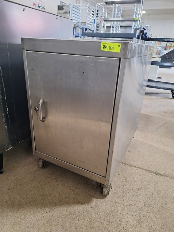 Storage SS Cabinet on Wheels, 28"x18"x28"