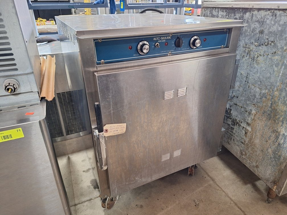 Alto-Shaam SS Cook and Hold Oven on Wheels, Model CH-75-1, 30"x25"x33.5"