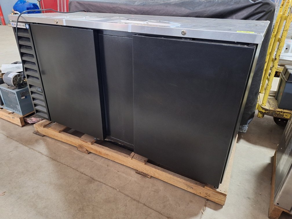 NEW Beverage-Air 2-Door Double Tap Kegerator Cooler, Model DD68HC-1-B, 115V, 5.5A, 69"x28"x38"