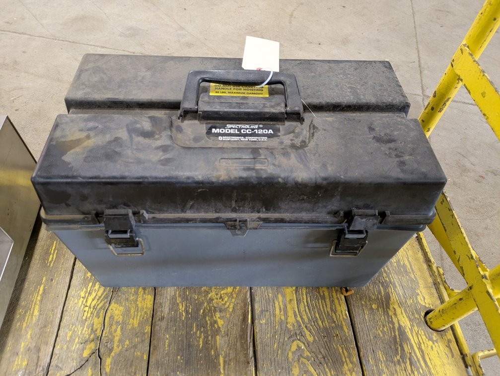 Spectroline UV-Fluorescent Leak Detection System