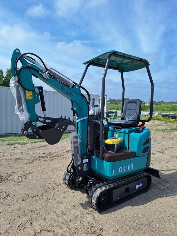 2026 CFG Mini Excavator, Model QK16R, Unused