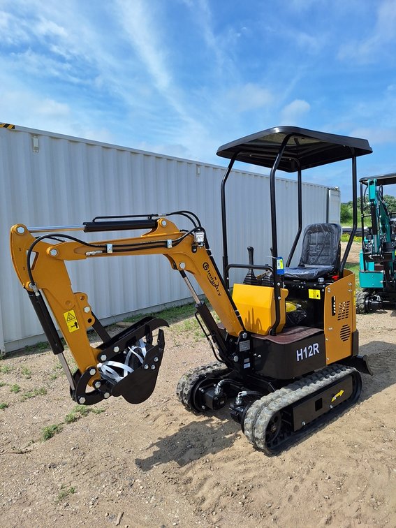 2026 CFG Mini Excavator, Model H12R, Unused