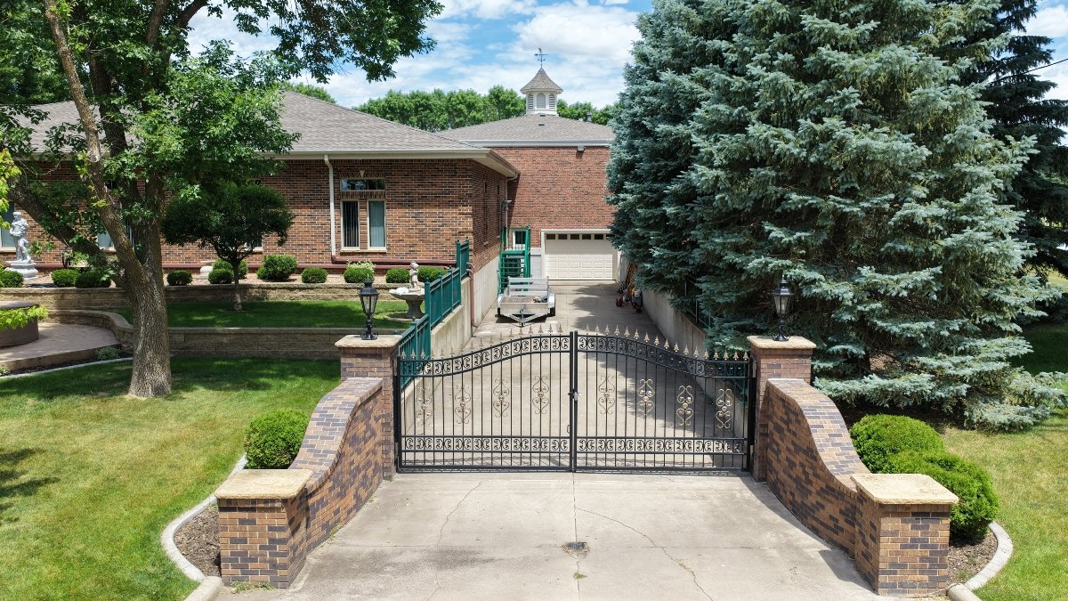 Image for Residential / Commercial Real Estate Opportunity