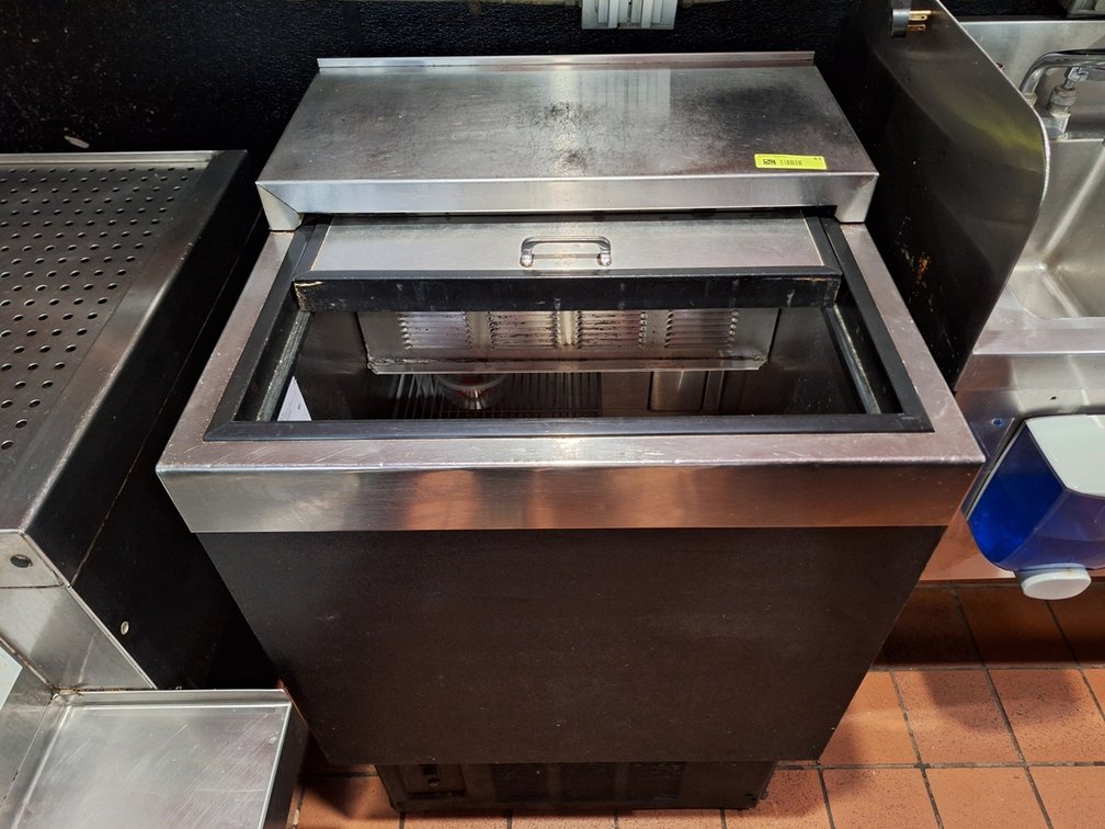 GlasTender Beverage Cooler, Model: H-24-B1, 24"x24"x38"