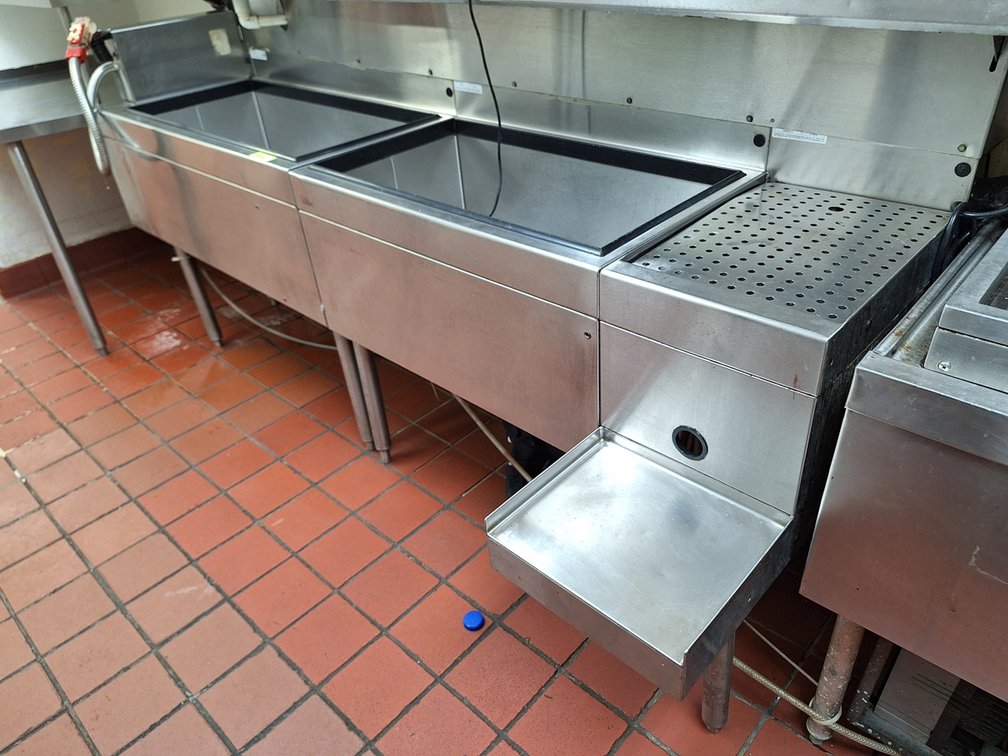 2 GlasTender SS Underbar Ice Bins, IBA-36-CP10