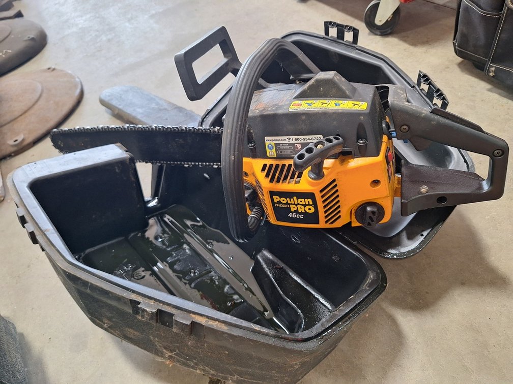 Poulan Pro Chainsaw, 46cc