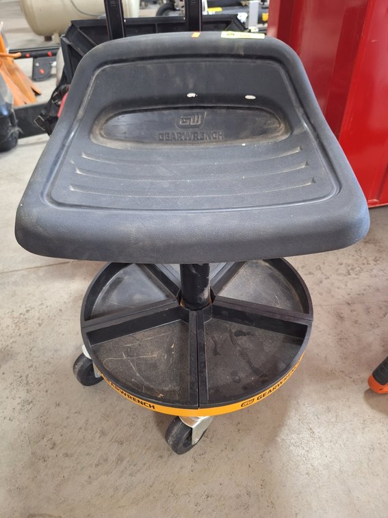 Gear Wrench Mechanics Stool