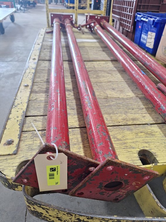 2 Adjustable Metal Posts