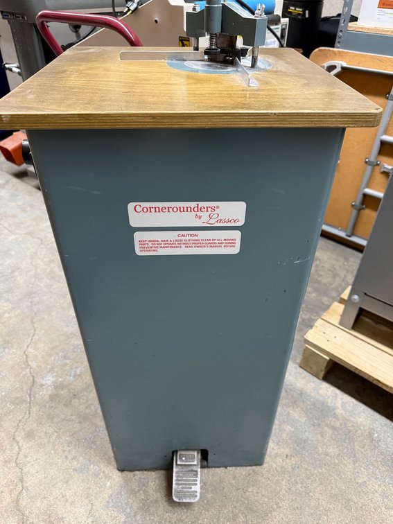 Lassco Wizer Cornerounder Pneumatic Corner Cutter CR50XP