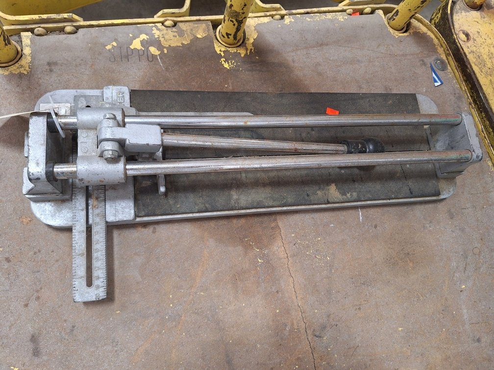 Brutus 17" Tile Cutter