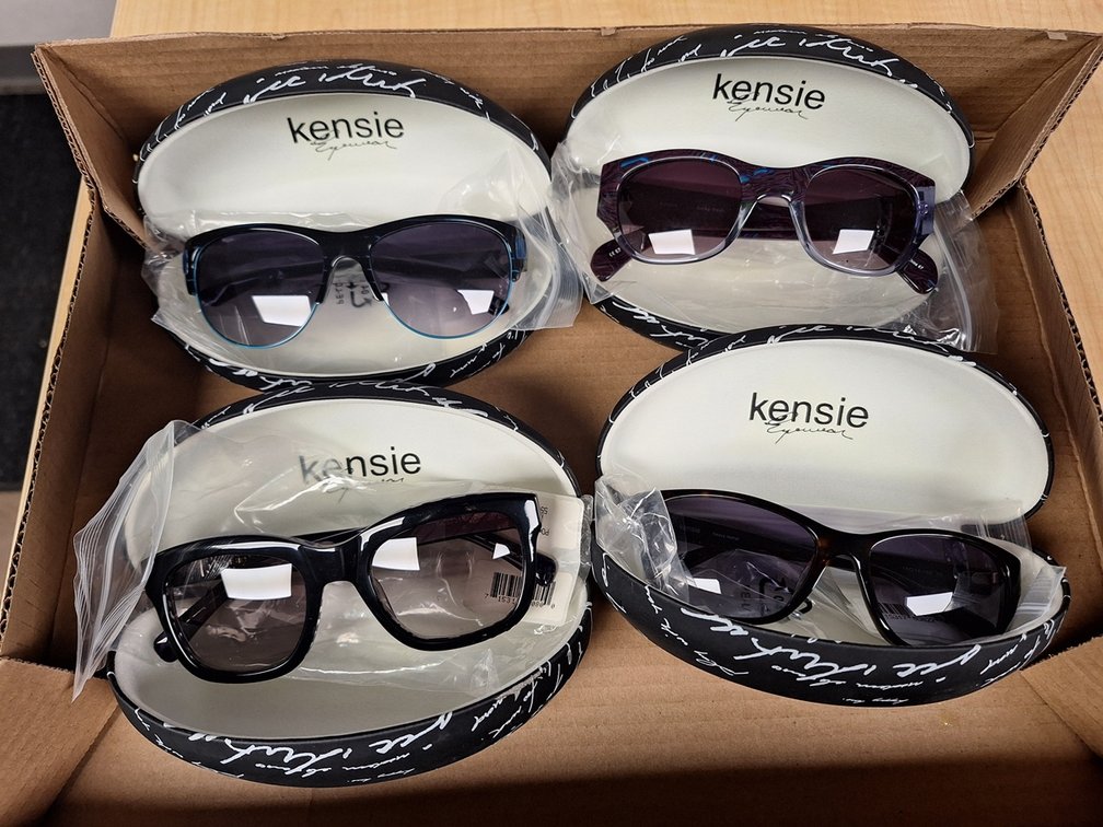 4 Pairs Kensie Sunglasses